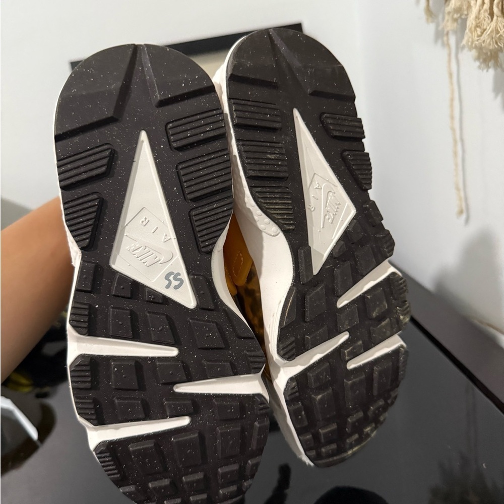 Nike Air Huarache "Tortoise Shell" Phantom-Light Curry Womens Sz 6.5 - Picture 4 of 5
